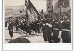 BIARRITZ : Lot De 7 Photos Format Cartes Photos D'un Défilé Militaire Vers 1945 - Très Bon état - Biarritz