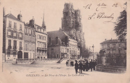 UR Nw-(45) ORLEANS - LA PLACE DE L'ETAPE - LA CATHEDRALE - ANIMATION - Orleans