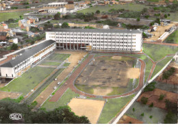 CHATEAUROUX - Lycée De Jeunes Filles - L'Internat Et Le Terrain De Sports - Vue Aérienne - Très Bon état - Chateauroux