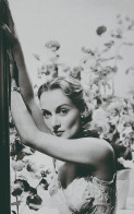 CAROLE LOMBARD 4 Photo Postcard - Famous Ladies