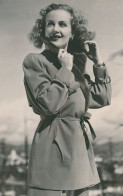 CAROLE LOMBARD 10 Photo Postcard - Donne Celebri