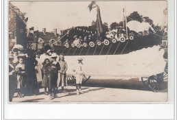 AVRANCHES ? : Carte Photo D'une Cavalcade Vers 1910 (photo LEPROVOST à Avranches - Très Bon état - Avranches