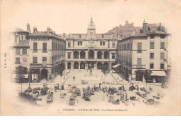 VIENNE - L'Hôtel De Ville - La Place Du Marché - Très Bon état - Vienne