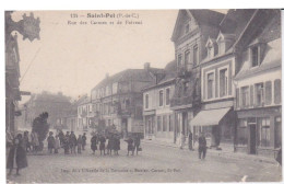 62 - SAINT POL - RUE DES CARMES ET DE FREVENT - RUE ANIMEE - CAFE DU COMMERCE A GAUCHE - Autres & Non Classés