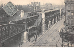PARIS - Le Métropolitain Boulevard De La Chapelle - Très Bon état - Metro, Stations