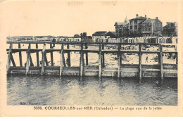 COURSEULLES SUR MER - La Plage Vue De La Jetée - Très Bon état - Courseulles-sur-Mer