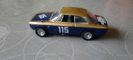 Metro Alfa Romeo Giulia Sprint GTA 1600 Monza 1967 1/43 + Vitrine - Altri & Non Classificati