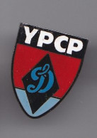 Pin's FOOTBALL DYNAMO KIJIV YPCP KIEV UKRAINE RUSSIE Réf 6170 - Voetbal