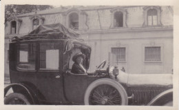 VOITURE HISPANO SUIZA TYPE 30 ET SA CONDUCTRICE CIRCA 1920 - Automobile