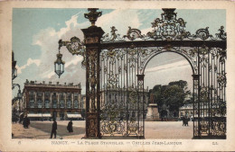 CPA 54 NANCY LA PLACE STANISLAS GRILLES JEAN LAMOUR - Maxeville