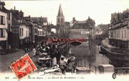 CPA AMIENS - SOMME - LE MARCHE DES BROCANTEURS - Amiens