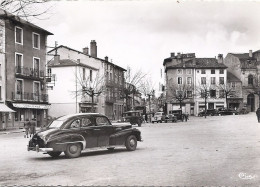 CPSM  CHAUFFAILLES Place De L'Eglise     Voiture - Autres & Non Classés