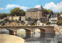 MAYENNE Le Pont Neuf Et Le Chateau 26(scan Recto-verso) MA2247 - Mayenne