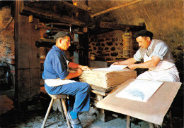 MUSEE HISTORIQUE  DU PAPIER Moulin Richard De Bas AMBERT Le Levage Des Feuilles Blanches 23(scan Recto-verso) MA2238 - Ambert