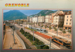 GRENOBLE Place De La Gare Et Tgv TRAIN  14  (scan Recto-verso)MA2279Bis - Grenoble