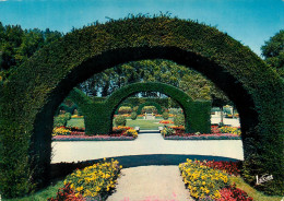  BOURGES  Jardin Et Arcades 32 (scan Recto-verso)MA2284Bis - Bourges