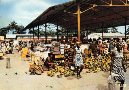 GABON PORT GENTIL Le Marché  18  (scan Recto-verso)MA2295Ter - Gabon