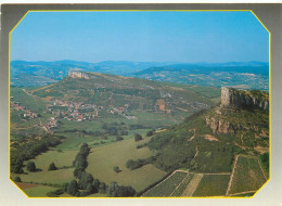  Environs De MACON Vue Aerienne De La Celebre Roche De Solutre Et Vergisson 1(scan Recto-verso) MC2457 - Macon