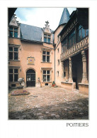 POITIERS Hotel Fume Cour Interieure 9(scan Recto-verso) MC2444 - Poitiers