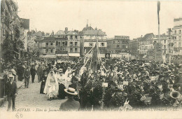 60* BEAUVAIS  Fete Jeanne Hachette – Procession A L Hotel De Ville       RL25,1470 - Beauvais