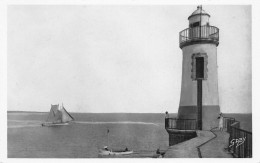 85 - LES SABLES-D'OLONNE - Le Phare De La Jetée - Sables D'Olonne