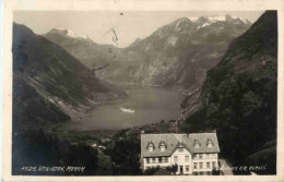 Utsigten - Merck - Geiranger - Noruega