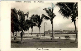 Habana - Avenida Del Puerto - Cuba