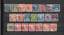 Perfins Perforés Danemark  Danmark  22 Timbres - Verzamelingen