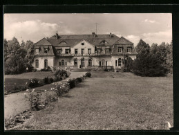 AK Kollm /Kr. Niesky, Kreisfeierabendheim Mit Gartenweg  - Niesky