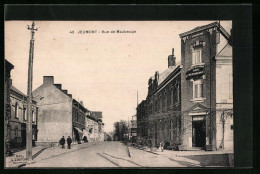 CPA Jeumont, Rue De Maubeuge, Vue De La Rue  - Maubeuge