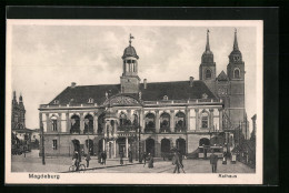 AK Magdeburg, Strassenbahn Am Rathaus  - Tramways