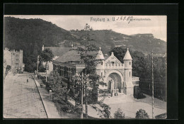 AK Freyburg A.U., Strassenpartie Und Blick Auf Die Turnhalle  - Freyburg A. D. Unstrut