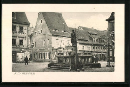 AK Meissen, Heinrichsplatz Mit Geschäften Und Brunnen  - Meissen