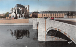 77-MONTEREAU LE PONT ET L EGLISE-N°T5081-G/0377 - Montereau