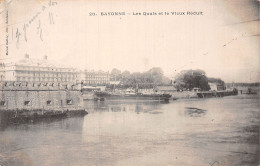 64 BAYONNE LES QUAIS ET LE VIEUX REDULT - Bayonne