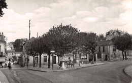 94 VALENTON MONUMENT LES CHARMILLES - Valenton