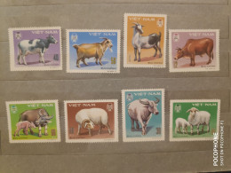 1979	Vietnam	Animals Cows (F93) - Vietnam