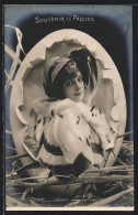 Foto-AK Atelier Reutlinger, Paris: Souvenir De Paques, Damenportrait Auf Osterei  - Fotografie