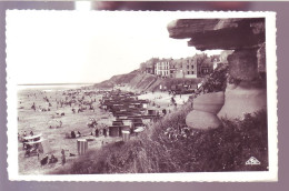 62 - LE PORTEL - LA PLAGE VUE DES FALAISES - ANIMÉE -  - Le Portel