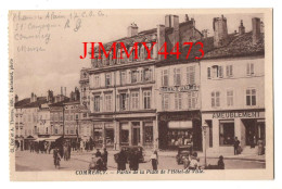 CPA - COMMERCY En 1939 - Partie De La Place De L'Hôtel De Ville ( Rue Bien Animée ) Edit. Cl. Dor Et A. Thomas - Commercy