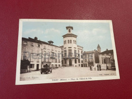 69240 Thizy - Place De L'Hôtel De Ville - Thizy