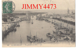 CPA - LA ROCHELLE En 1910 - Vue Générale Des Ports ( Bien Animés ) N° 131 - L L - - La Rochelle