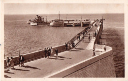 ROYAN ( 17 ) -  La Jetée - Le Bac - Royan