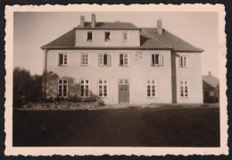 Jolie Photographie Maison à Brodten, Allemagne, Travemünde, Mer Baltique, 1953, 9,3 X 6,3 Cm - Orte