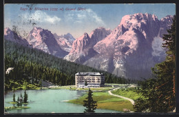 Cartolina Lago Di Misurina, Grand Hotel Mit Bergpanorama  - Andere & Zonder Classificatie