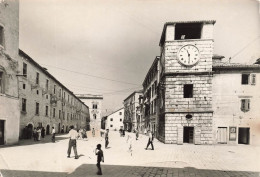 MONTENEGRO - Vue Sur Une Allée Dans Une Ville - Animé - Carte Postale Ancienne - Montenegro