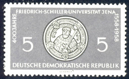 647 Friedrich-Schiller-Uni Jena 5 Pf ** - Unused Stamps