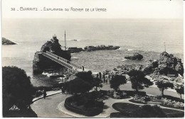 CPA 64 - BIARRITZ - ESPLANADE DU ROCHER DE LA VIERGE - Biarritz