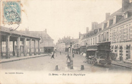 D28 - BROU - RUE DE LA REPUBLIQUE - Altri & Non Classificati