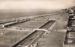 FRANCE - Trouville Deauville - Les Tennis Et La Plage - Carte Postale - Trouville